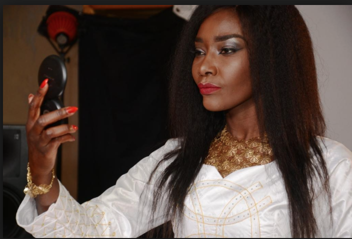 PRESENTATION ALBUM DE COUMBA GAWLO