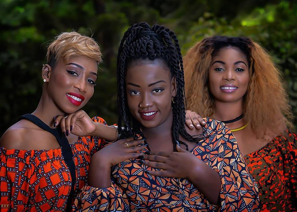 Les chanteuses du groupe Safary, en mode Wax …
