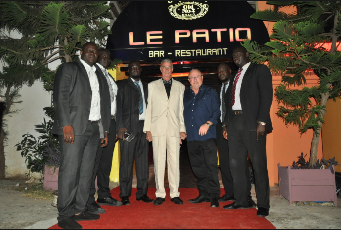 Affaires des militaires Français et le jeune Sénégalais Oumar Watt: Laye Diop gérant du Patio donne la lumière.