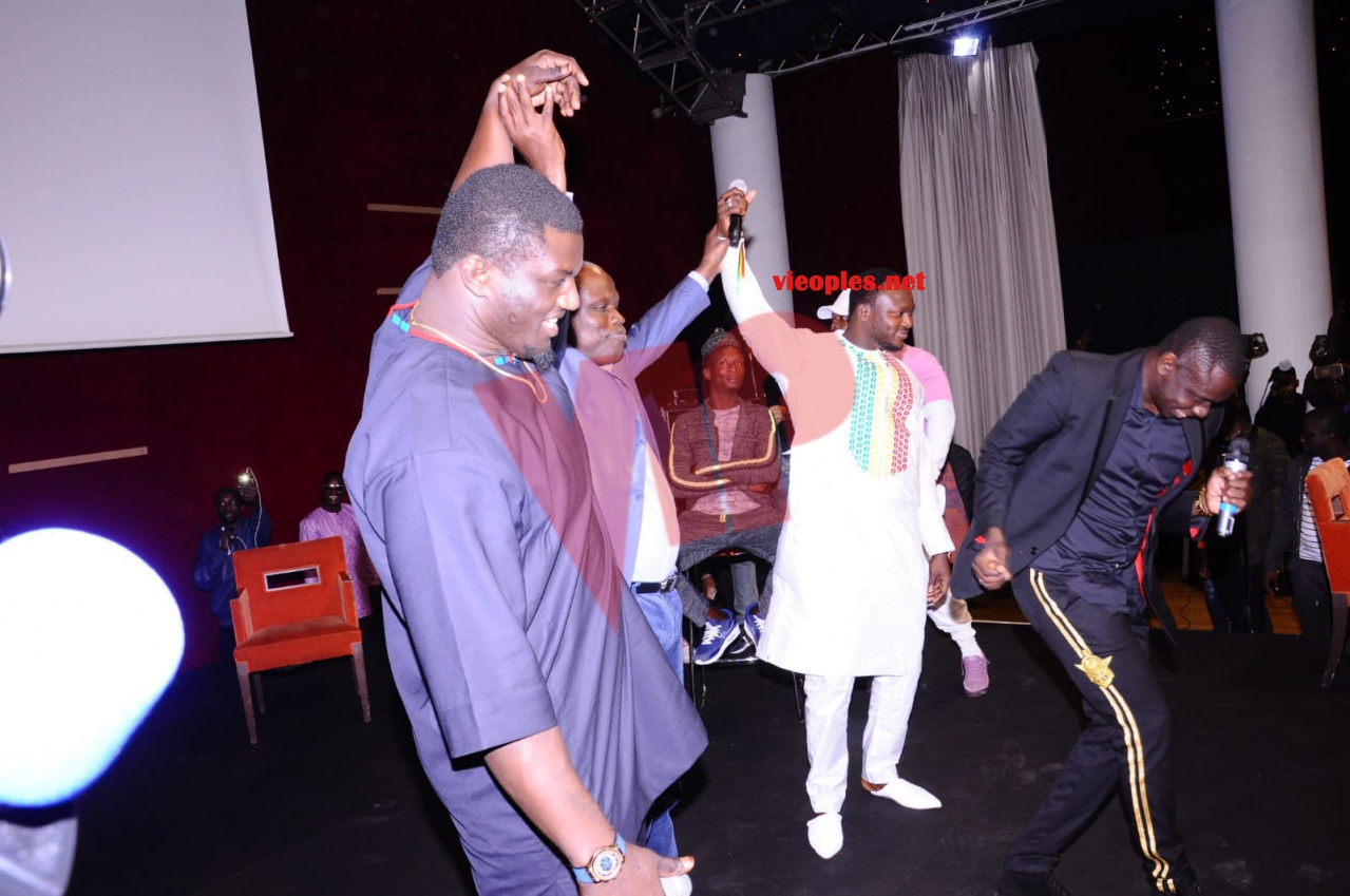 Les images du Face to Face Balla Gaye 2 Modou Lo au Dock Haussman de Paris.