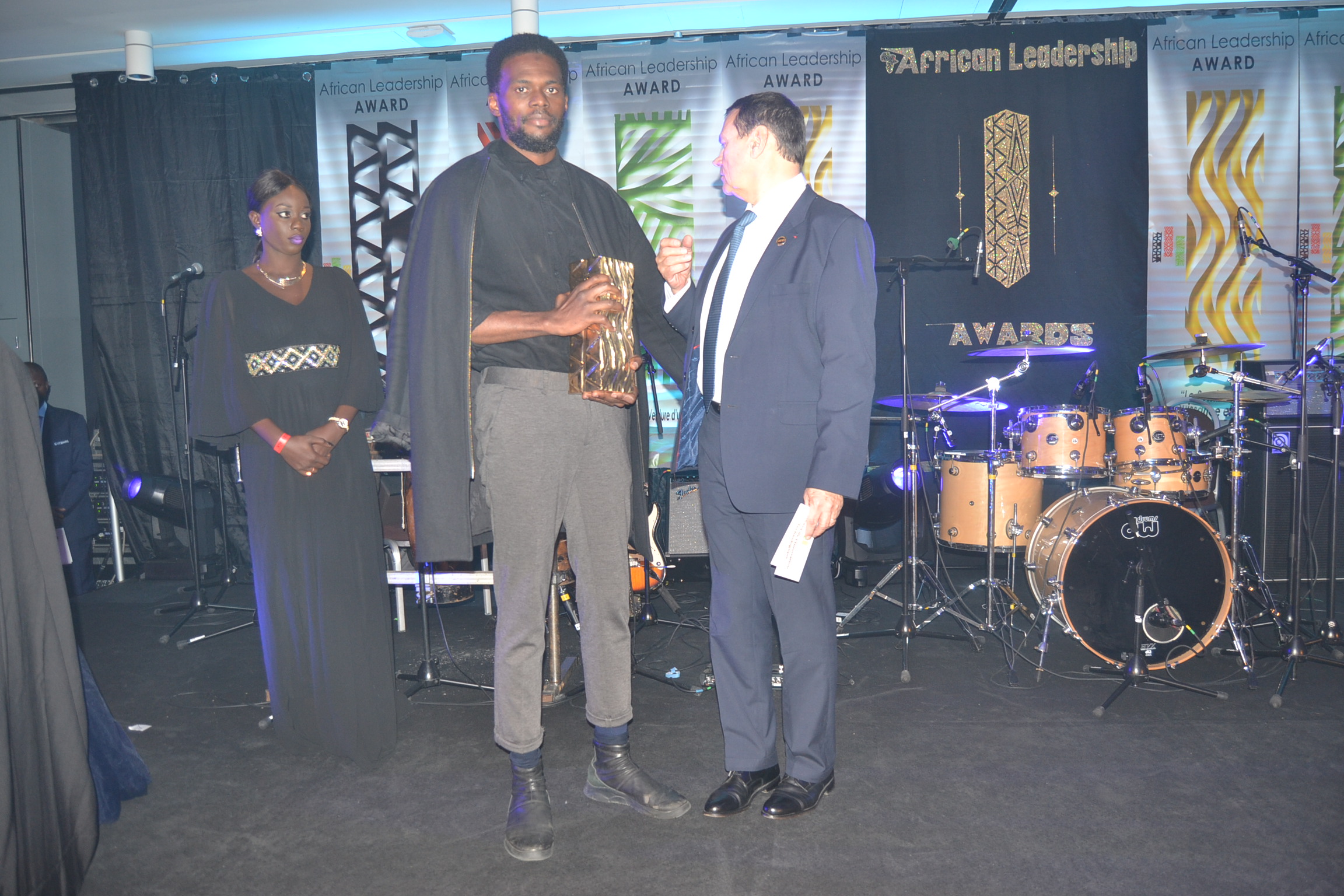 Le Meds et le Groupe Promo Consulting font illuminer le nouveau ciel Africain de la communauté de l'excellence et accrochons ensemble les nvelles étoiles des réussites de l'Elite Africaine célébrées ce 10 Novembre à Paris et qui font notre grande fie