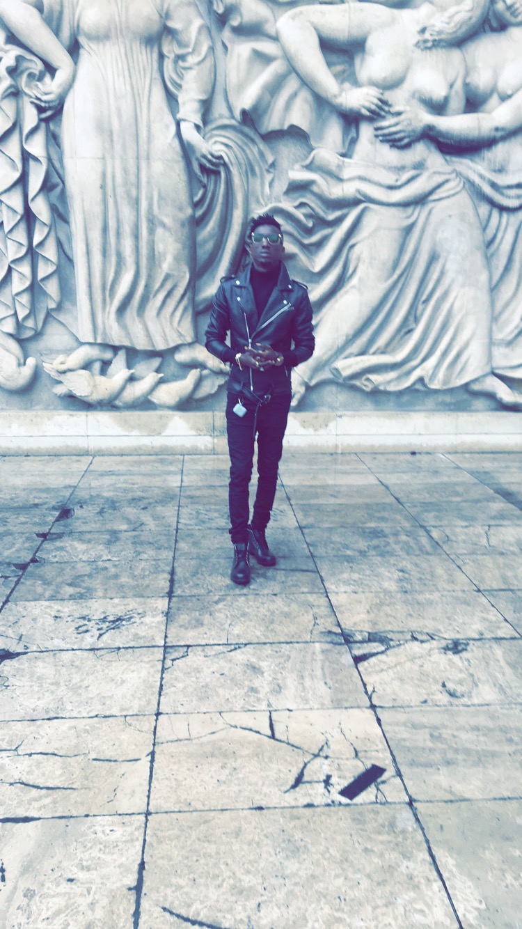 EXCLUSIF: L'artiste El Hadj Keita en pleine tournage de sa nouvelle vidéo à Paris. En images.