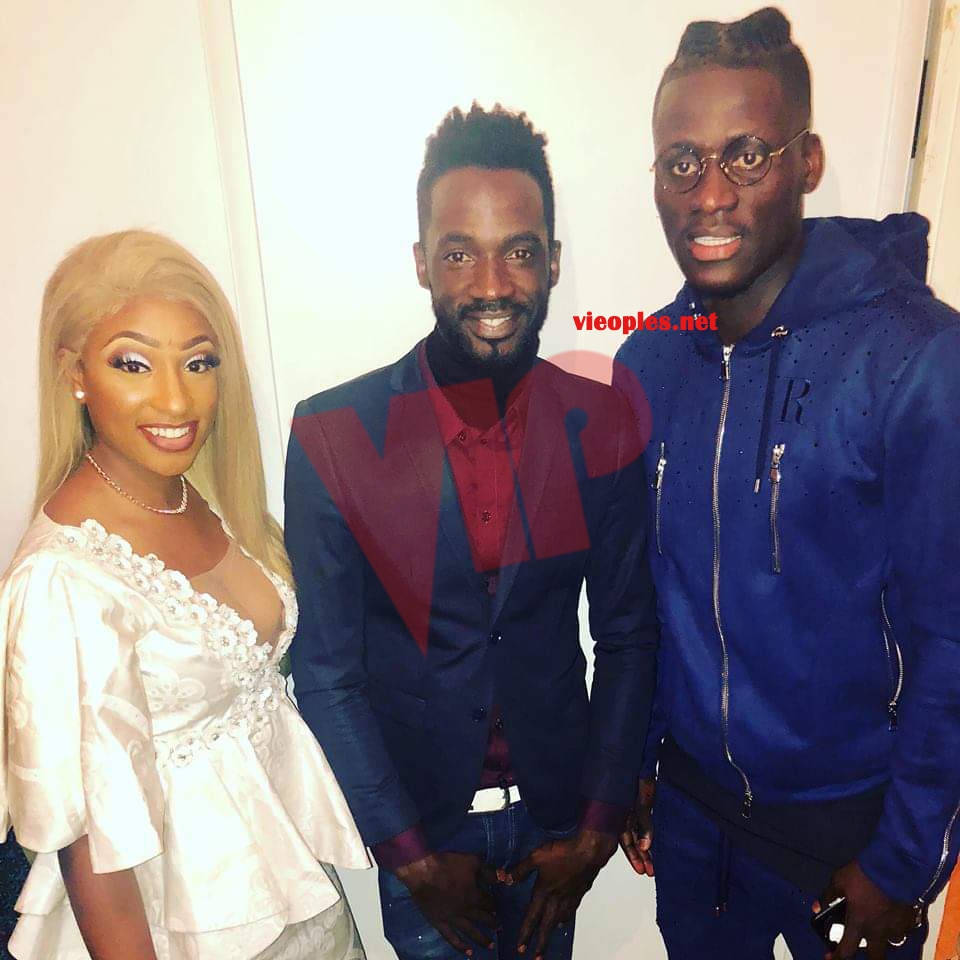 L'international Sénégalais de Nantes, Kara Mbodj tout heureux avec sa douce moitié Fatou Mbaye.