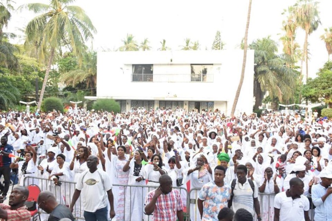 Réélisons d’abord le Président Macky Sall le 24 février, pour nos divergences on verra après...»