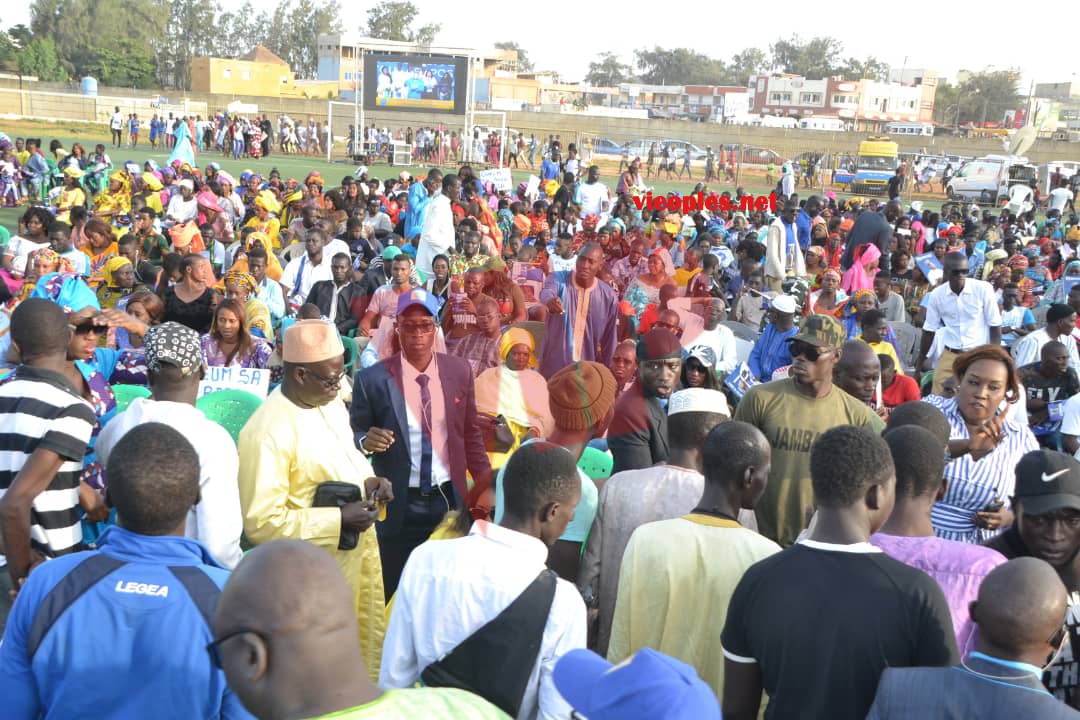 PARI DE LA MOBILISATION RÉUSSI:Les images de l'investiture du candidat de "GUEUM SA BOOP" Bougane Guéye au stade Amadou Barry.