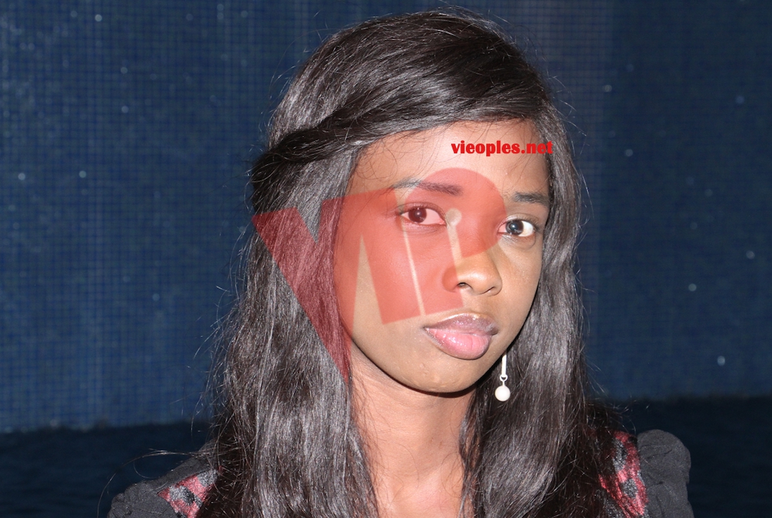 Découvrez Aida, l'animatrice vedette du site SENEGO au diner royal de la préparation MODE & MUSIK avec Adja OMBELICO