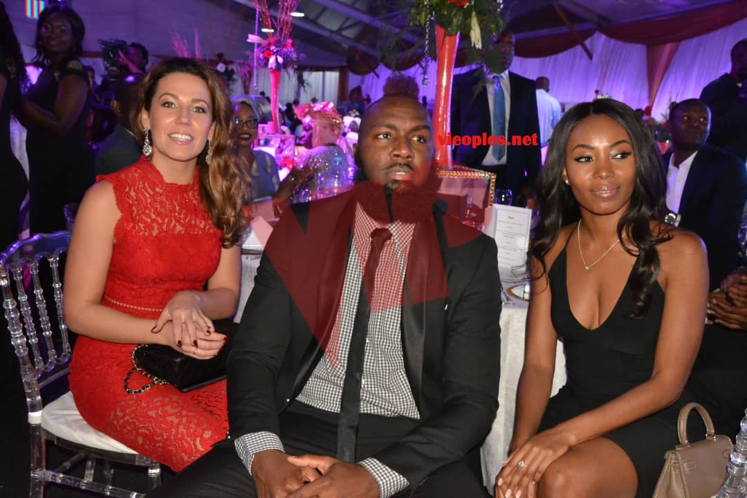 SARGAL MOR THIAM: Akon rend un vibrant hommage à son père au chapiteau du King Fahd; En images