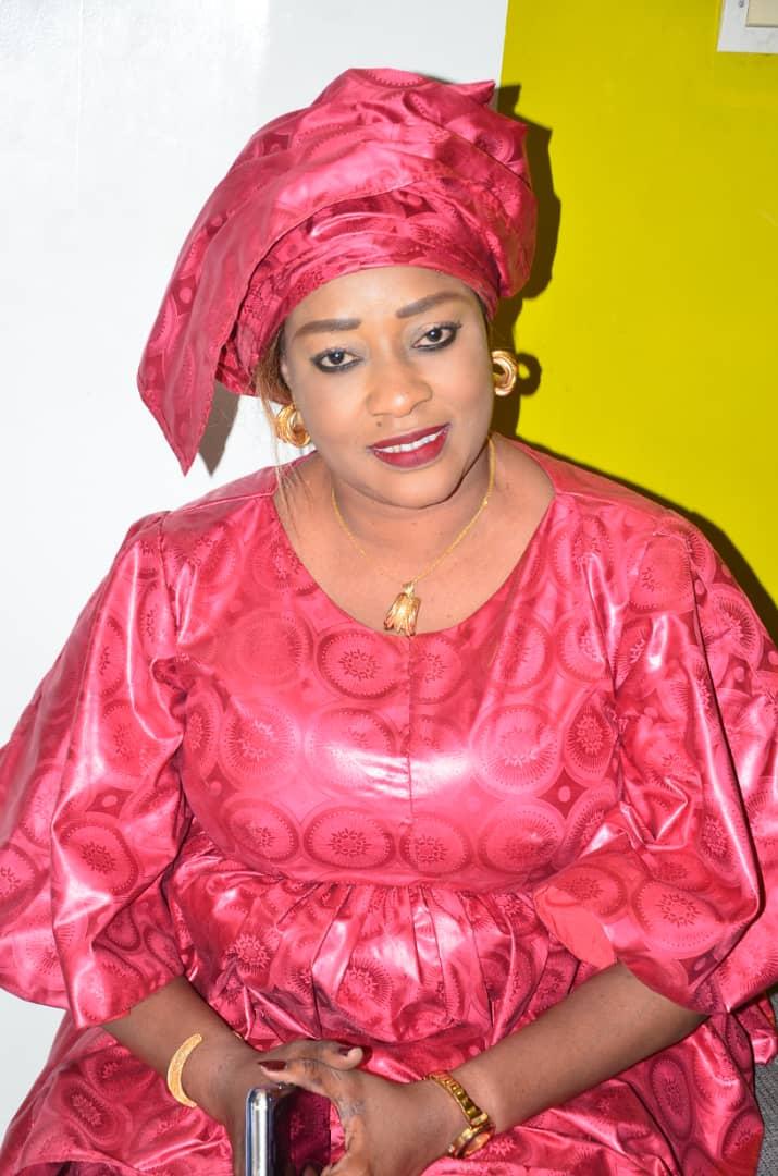 CONFÉRENCE DE PRESSE DJIBY DRAMÉ ET MAMAN CHÉRIE BELLE COUPLÉ