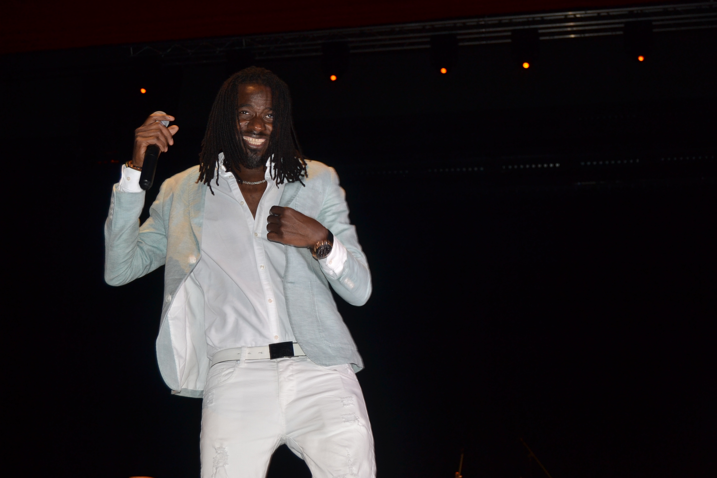 L'artiste Mame Balla refait surface à la nuit de la mode panafricaine by Awa Kermel à Luxembourg.