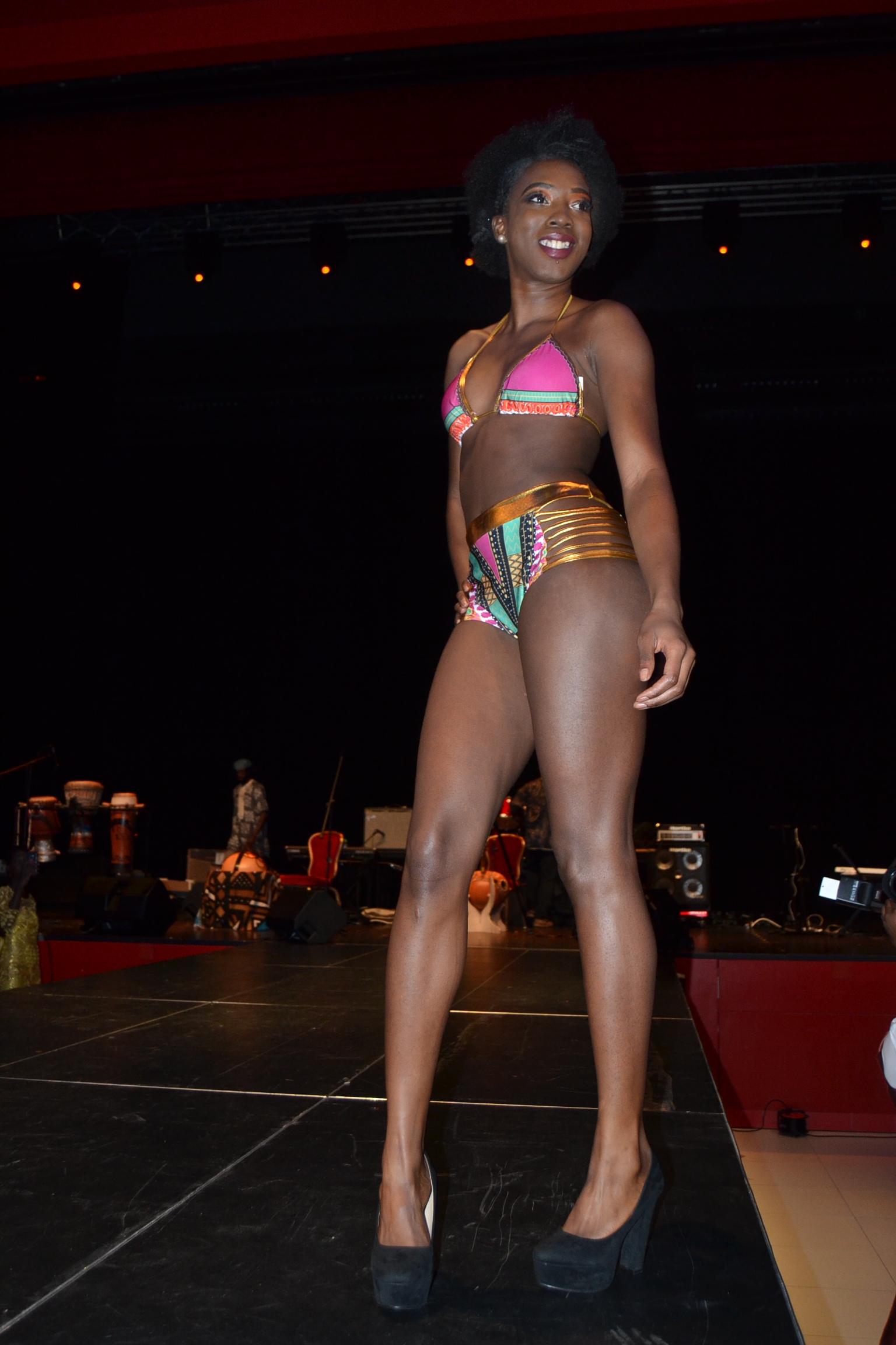 NUITDE LA MODE PANAFRICAINE: Awa Kermel By Fashion étale son savoir faire par cette belle collection.