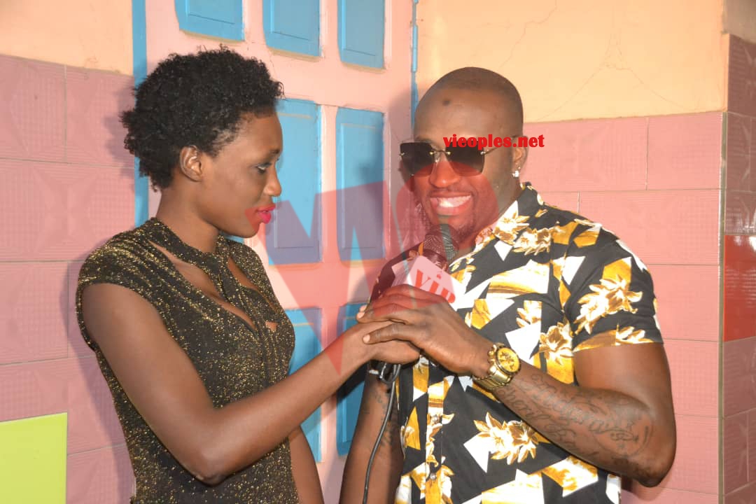 Le chouchou de la banlieue, Baba Mbengue explose le Ravin et chauffe la Scène.