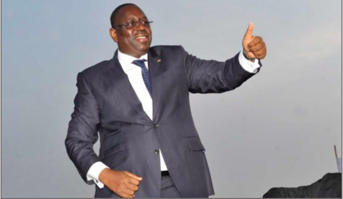 Nouvel an : Macky Sall gracie 804 personnes définitivement condamnées