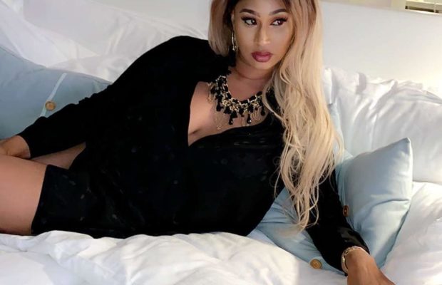 Réveillon du Nouvel An: Extravagante , Diaba Sorra s’expose