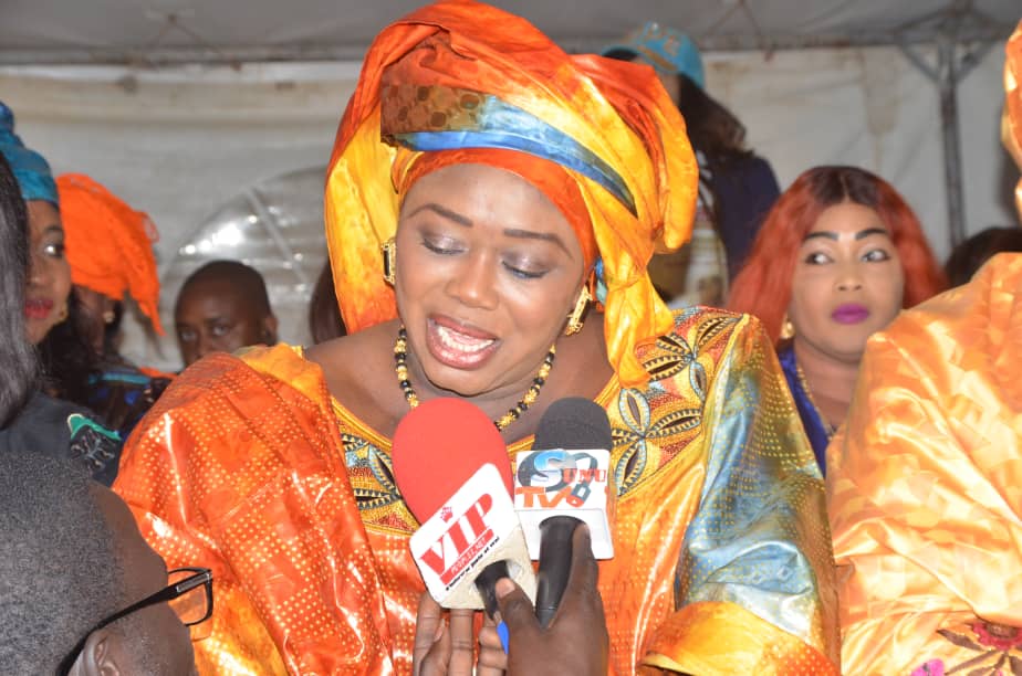 Meeting Mouvement Dakar avec Macky, Madame Mari Lo réussit une prouesse à Sacré Coeur.