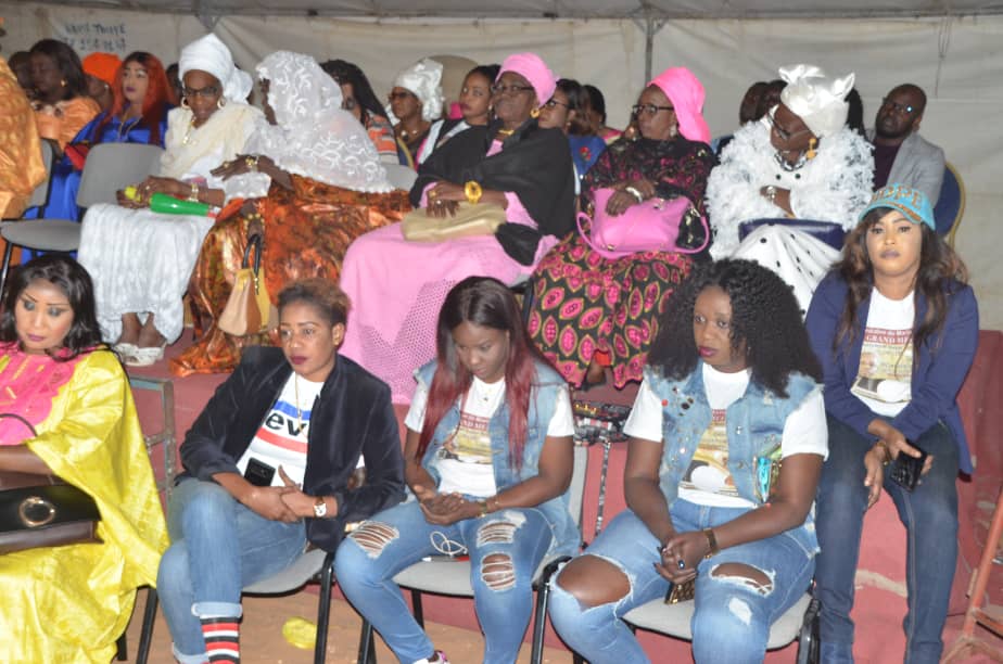 Meeting Mouvement Dakar avec Macky, Madame Mari Lo réussit une prouesse à Sacré Coeur.