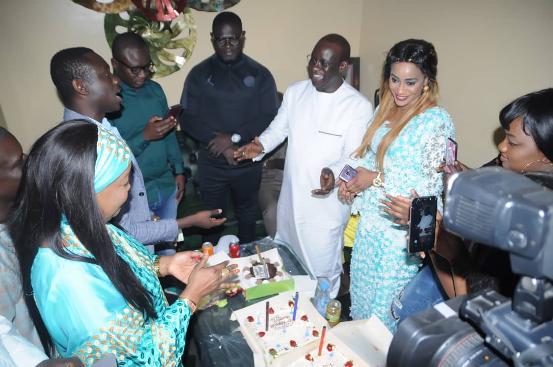 Anniversaire privé: Le président du MEDS Mbagnick Diop souffle une bougie de plus.