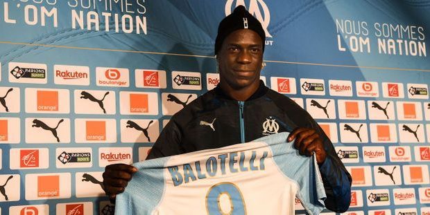 Officiel : Mario Balotelli signe à l'OM Officiel : Mario Balotelli signe à l'OM