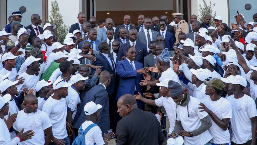 Inauguration du building administratif : Visiter l’intérieur du building , avec le président Macky Sall