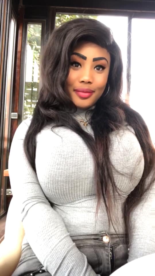 Apres son anniversaire Buzz: Amina Saleh sauvagement tabassée par son copain