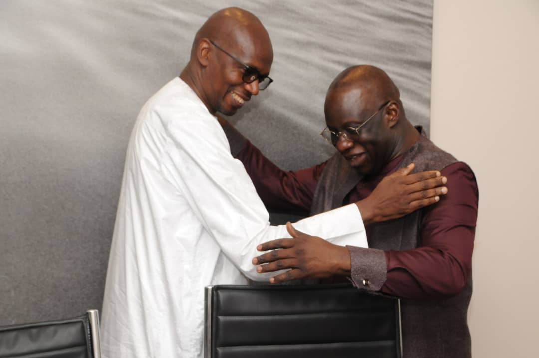 Les 100 images de la 10 ème cérémonie d'anniversaire du groupe de presse REWMI de Mbagnick Diop du MEDS.