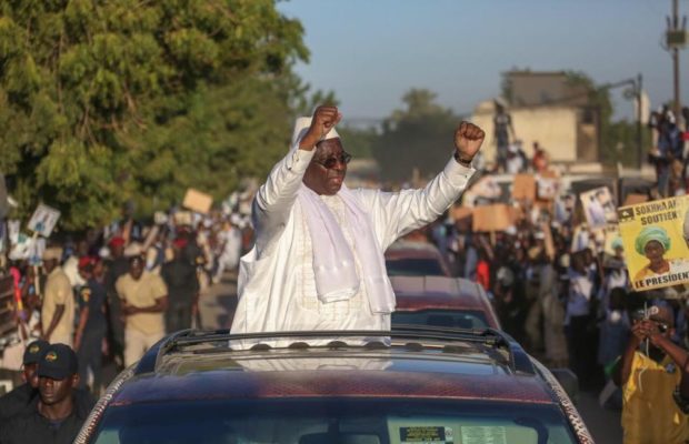 Meeting à Kébémer: Macky bouscule Wade chez lui « Ces candidats qui croient qu’avec les réseaux sociaux, les insultes… »