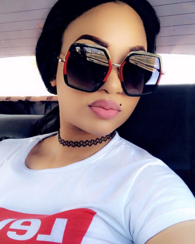 Admirez les dernières Photos de L’actrice de la série « MBETEL » Léna Gueye