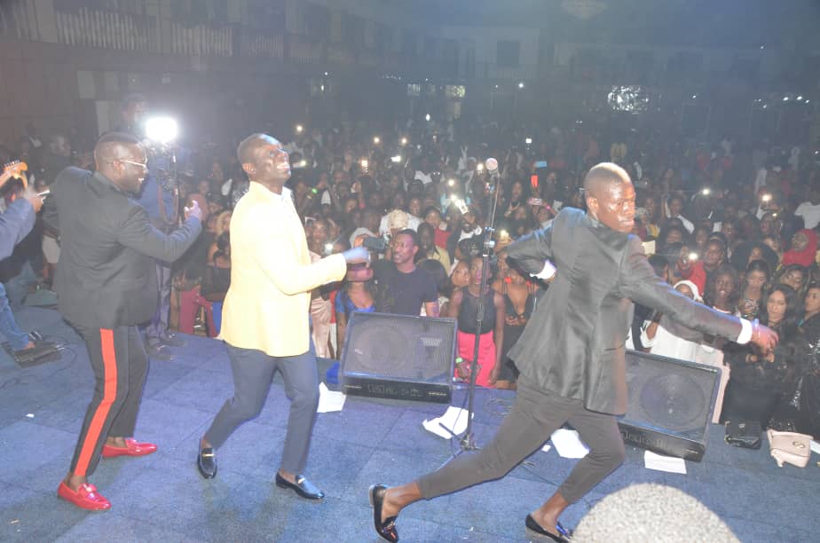 A GUICHET FERMÉ: Pape Diouf réussit encore de mobiliser ses fans en Gambie.