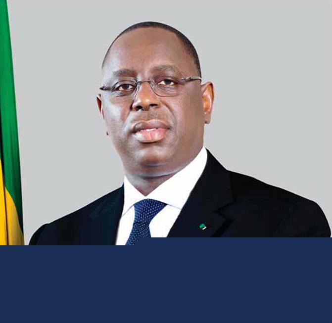 Macky Sall adoube les agents de l'Etat et les retraités