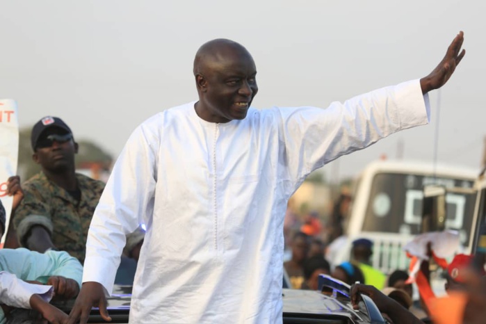 Accueil triomphal de la caravane "Orange" d'Idrissa Seck à Touba et Darou Mouhty