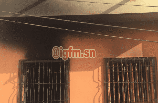 Vidéo- Un violent incendie ravage la maison d'un souteneur de Macky Sall à Thiès