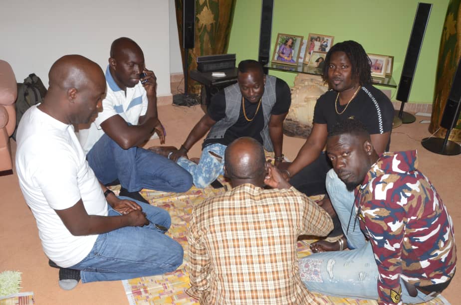 Les images de la visite de Balla Gaye 2 chez Ndéné Fall en Gambie