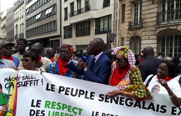 Manifestation de sénégalais à Paris pour réclamer un 2e tour