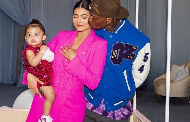 Kylie Jenner a su que Travis Scott l’avait trompée mais a décidé de ne pas rompre