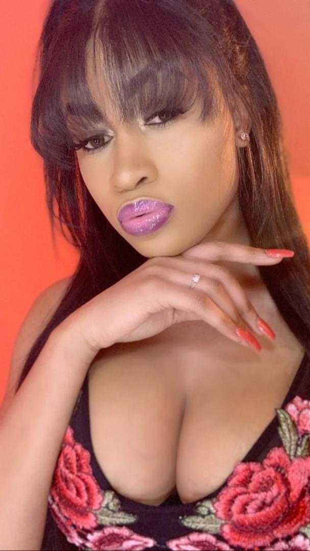 Ngoné sucré L’ancienne animatrice de la SenTv Fière de ses rondeurs, séduit plus d’un