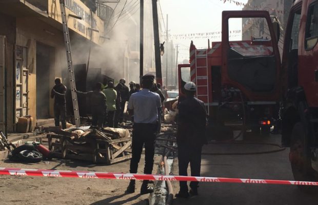 Dakar Plateau : les images de l’incendie qui a ravagé une boulangerie