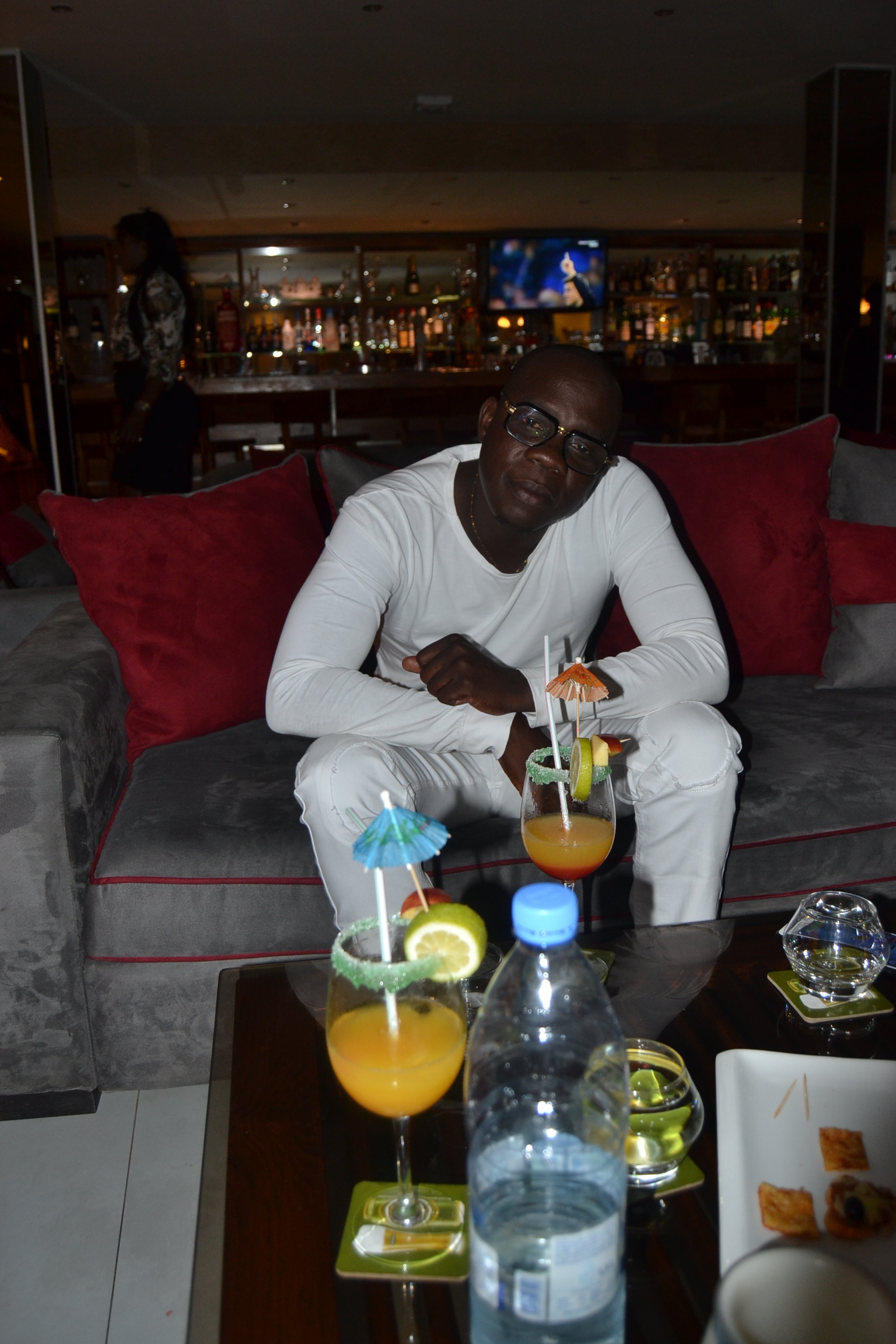 Découvrez le nouveau chez KATIA LOUNGE aux Almadies avec sa nouvelle gérante Samira l'ex mannequin.