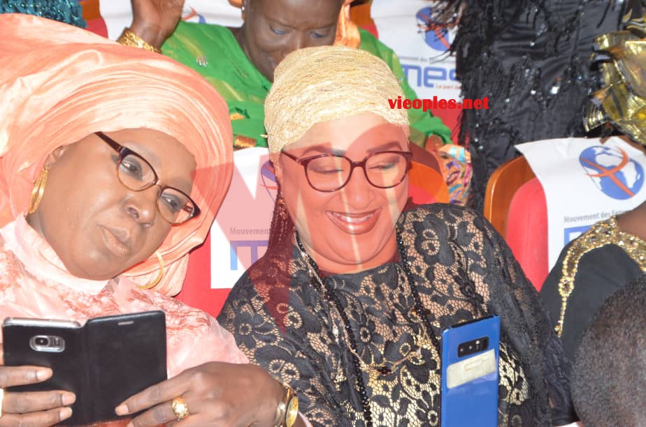 GOUDI FANS YI: Sargal président Mbagnick Diop du MDES, Pape Diouf met le feu au grand theatre. Les 60 images regardez