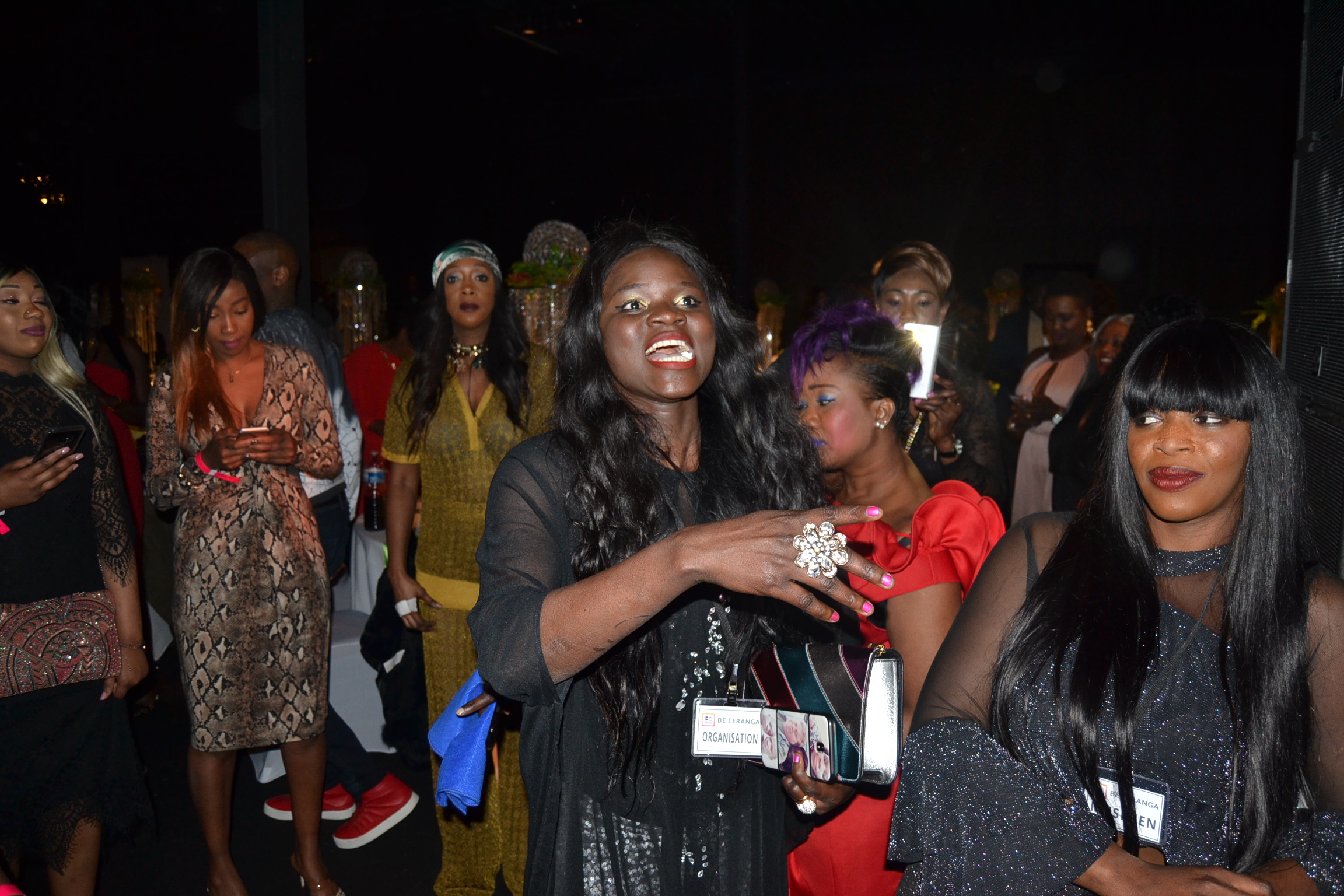 Pape Diouf assure un show époustouflante au Key West, Bruxelles répond à BE TERANGA de Thierno Diop. Les images