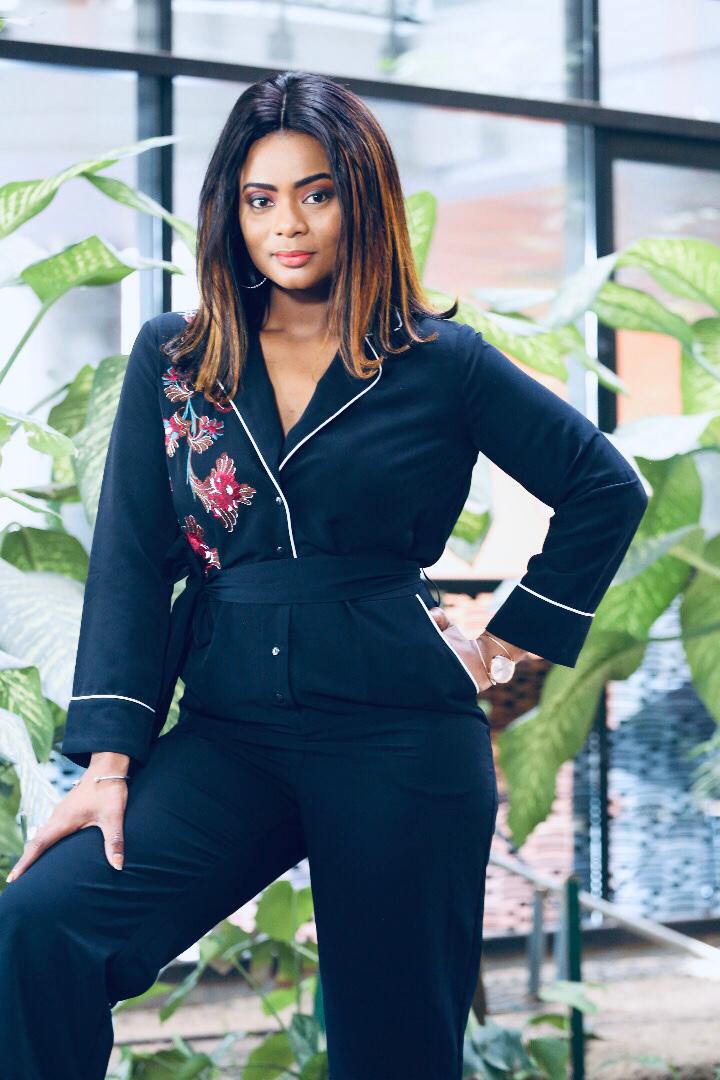 Merry Beye Diouf toute élégante respire la forme