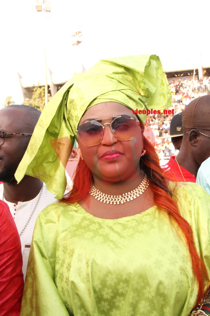 Le couple heureux de la ZIK FM, Cheikh Sarr et Alima Ndione ravit la vedette au combat de Wouly Woulywatt vs Big Pato