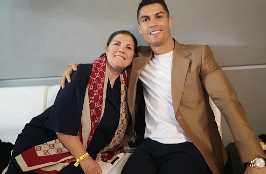 La mère de Ronaldo : « C’est ce que mon fils m’a dit après l’élimination contre l’Ajax »