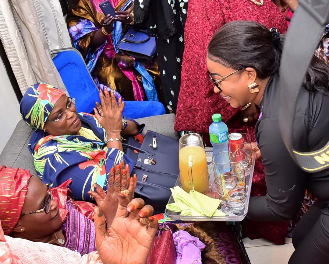 POUR VOS EVENEMENTS, CEREMONIES MARIAGES BAPTEMES RECEPTIONS: AIDA DIALLO LA MAISON BINAF VOUS ATTEND AU 78 117 82 95