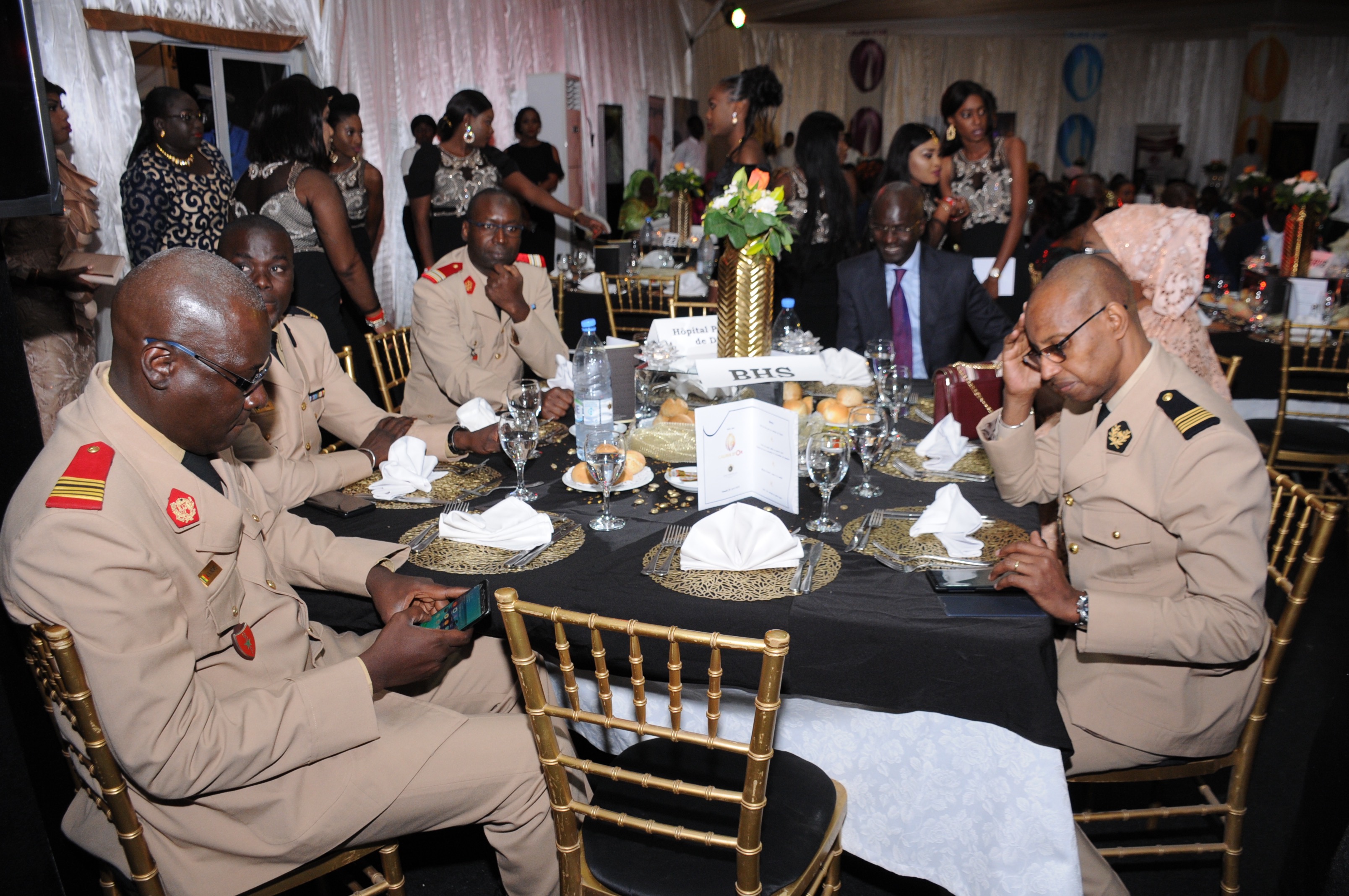 Les 66 premières images de la plus prestigieuse soirée des CAURIS D'OR 15 eme éditions au chapiteau du King Fhad Place