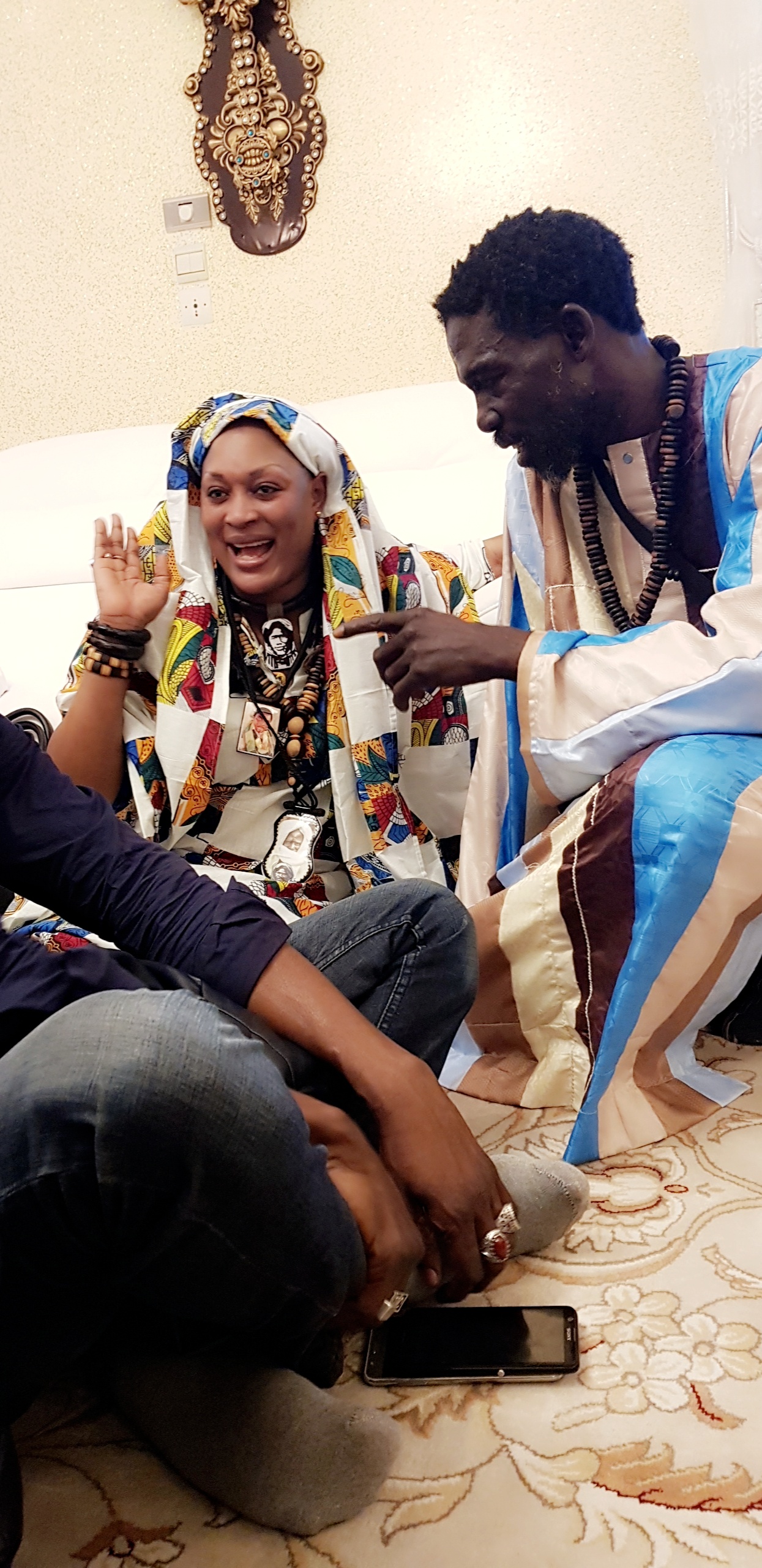 TITI LA LIONNE SIGNE UN COME BACK EXPLOSIF AVEC SA NOUVELLE VIDÉO A NDINDI CHEZ MAKALI MAKHLA
