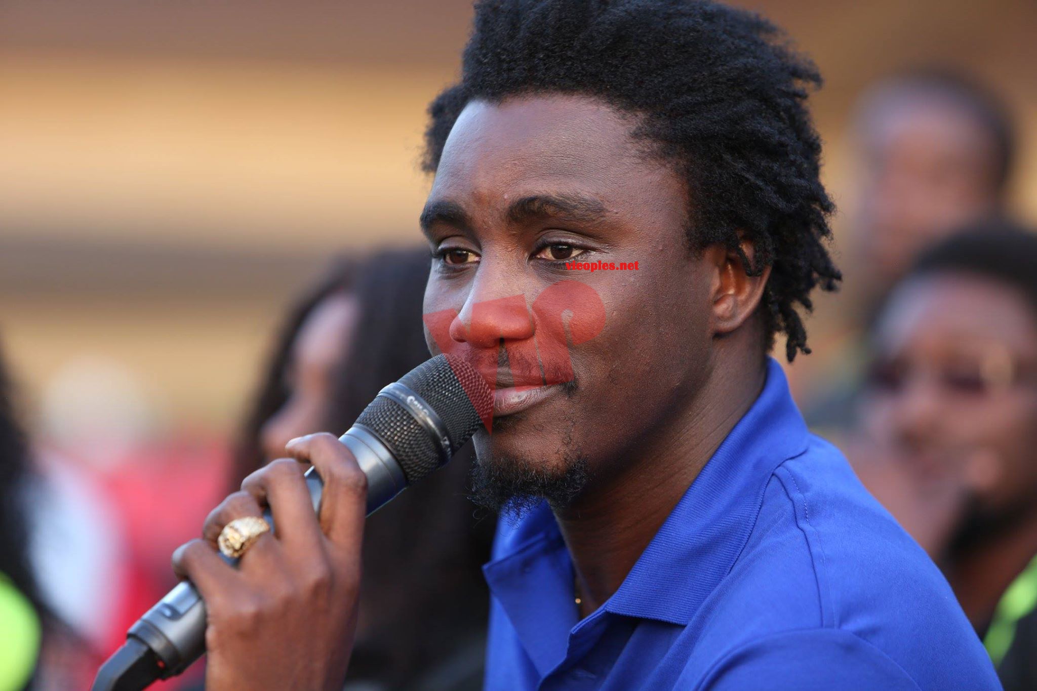 ANNIVERSAIRE: Waly Seck transforme l'esplanade du grand theatre en semi- concert avec les journalistes.