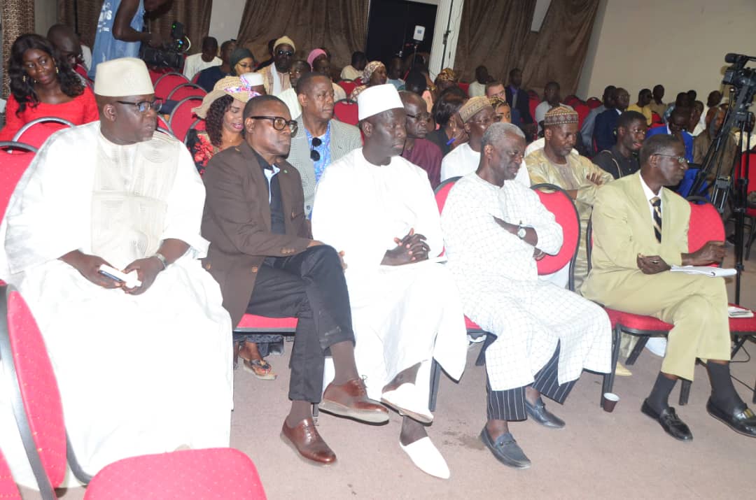 Les images de la présentation du livre "Le Crime Organisé dans le Sahel' du journaliste Mamadou Mouth Bane.