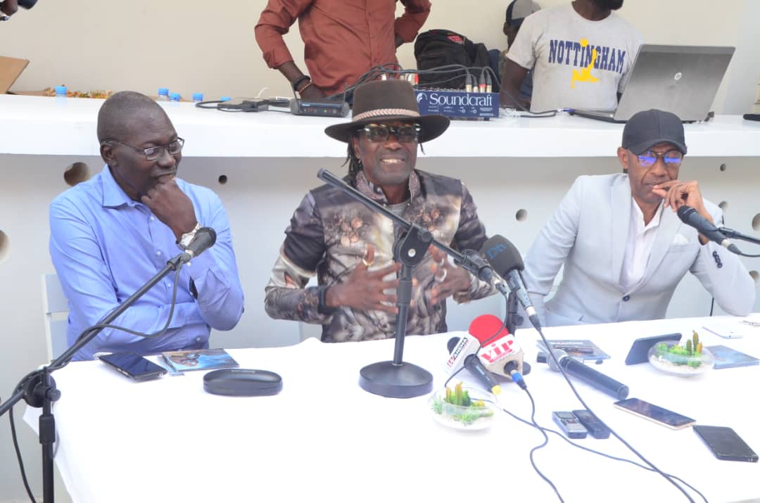 Jean Ngor Maack sort l’album Roots pour sceller des retrouvailles avec le public sénégalais.