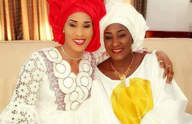 Gambie : La Première dame dans de beaux draps