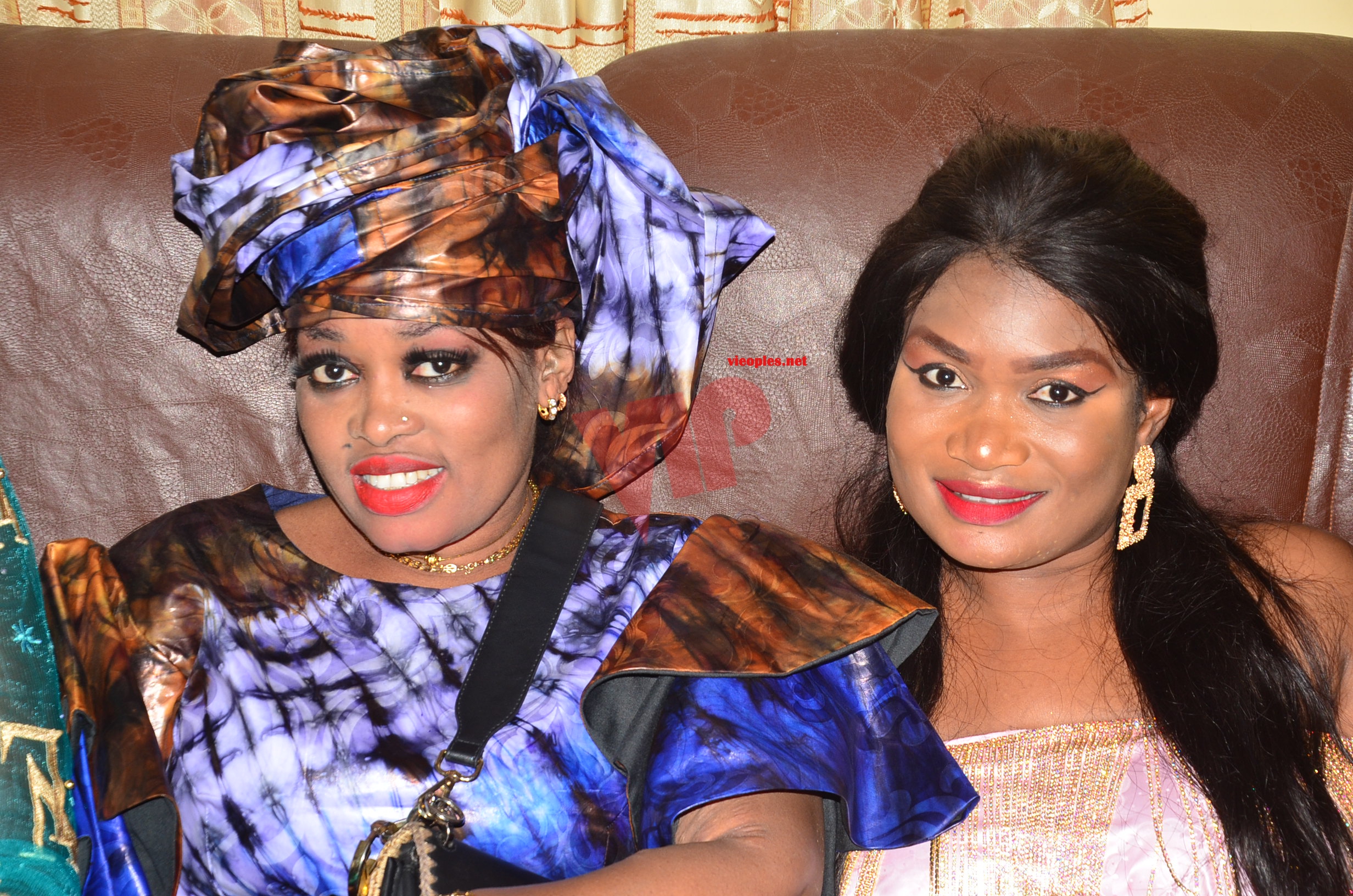 MARIAGE: L'humoriste de la TFM, Kouthia se tape l'ex mannequin Saint Louisienne Mame Sophie  comme "NIAREL"