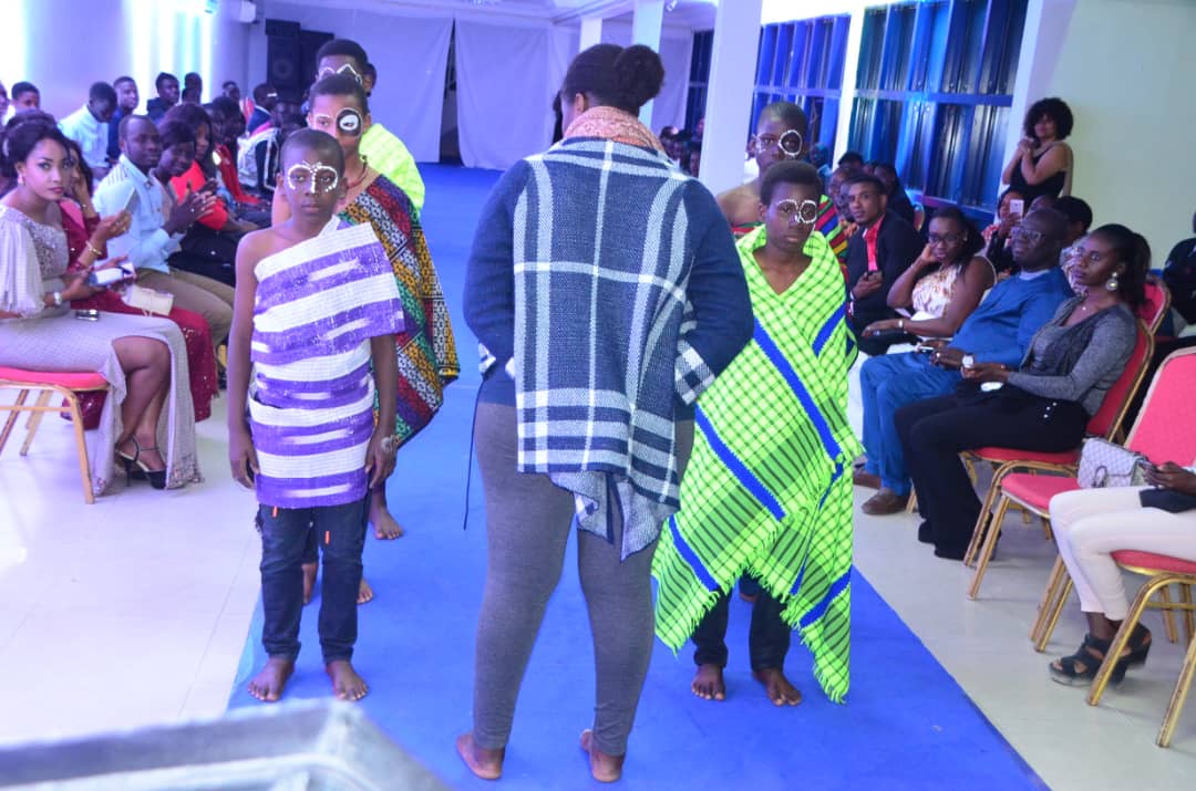 GRANDE DAME EVENTS, séduit son public à la place du Souvenir avec sa toute nouvelle collection